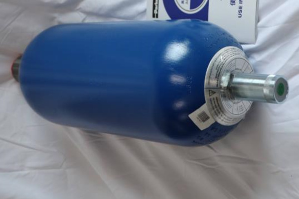 蓄能器的結構類型、作用、安裝以及選用要點 圖1