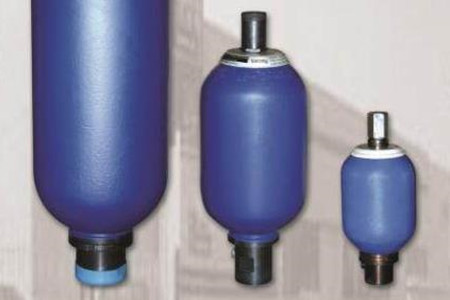 蓄能器為什么不能水平安裝？理由很簡單！