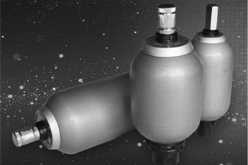 皮囊式蓄能器的原理、優(yōu)缺點及用途介紹